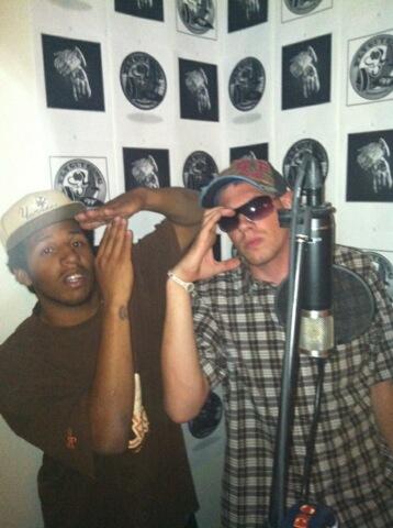 TheAlimoe's tweet image. My famO @PlaymakerMiles &amp;amp; @princeneno91 throwing up the T &amp;amp; C for my brOham @troncoffee in the lab #STUDIOL7