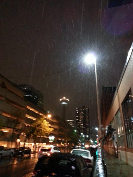 Mjfeva's tweet photo. @Mjfeva First day of snow #bestdayoftheyear #letitsnow #fuckya #fuckeneh #mymeth #yyc #calgary http://t.co/LTjkcy4b http://t.co/5VZaU4hpXp