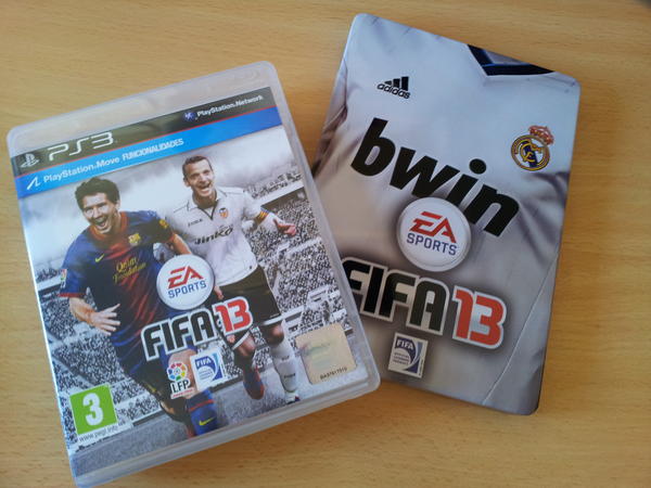 oscarSF7's tweet photo. porfin tengo el mejor juego de futbol que han podido hacer, con la edicion del mejor equipo que hay. http://t.co/K58u8NyN