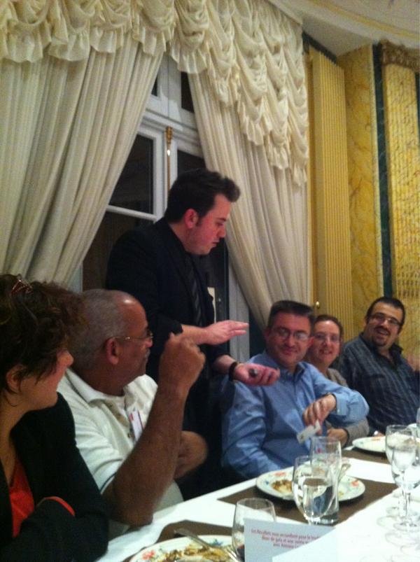 Archivistes_AAF's tweet image. Spectacle de magie pendant le dîner de gala #AAFBethune