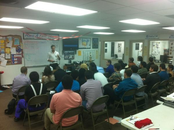 VectorMiamiDade's tweet photo. @mariosabates rocking his talk at the tm mtg! Impacting and leading by example! #m3pg #sharpies #ouch #skillsforlife http://t.co/bNwkUbMO
