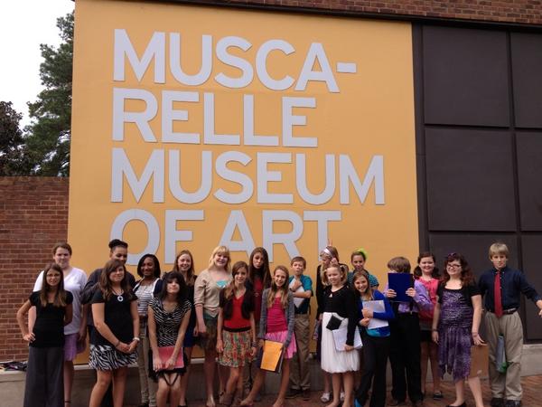 QLMSmSAM's tweet photo. RT @ksheeSOA: MSAM at the Muscrelle exploring African American Art!!! #qlms13 #QLMSmSAM http://t.co/hbCmBLMR