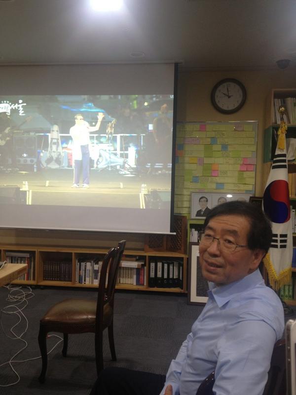 박원순 tweet media