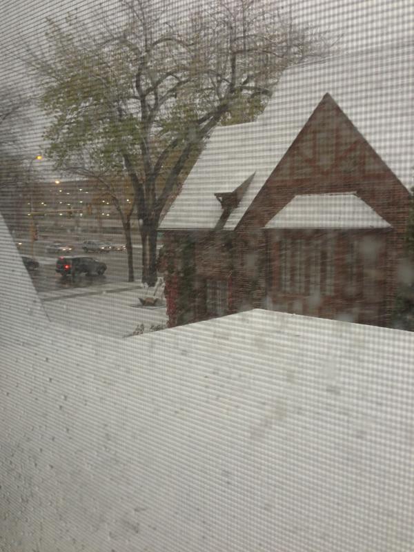 TSeMilie's tweet image. Not being able to go to class because you don't have a jacket or boots up at school yet. @UND_Problems #undproblems