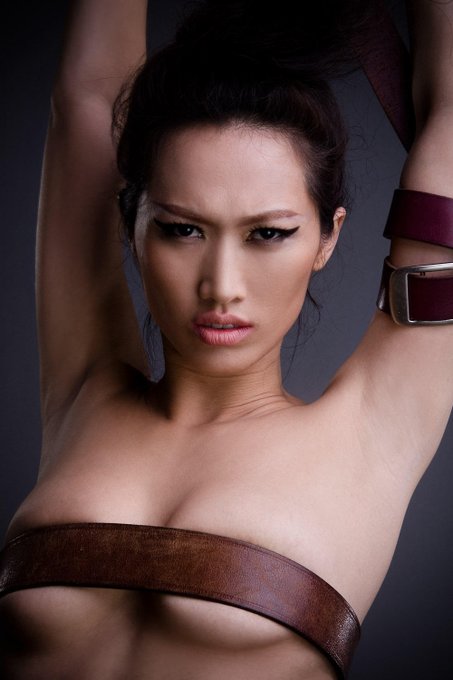 someone forgot the belt? :) @acassanic @Playboy_NL @PlayboySi http://t.co/lS50Ljt1<a class="tags" target="_blank" title="On Twitter" href="/?out=eyJ0eXAiOiJKV1QiLCJhbGciOiJIUzUxMiJ9.eyJpYXQiOjE3MjA3MTgxMDcsImlzcyI6InR3cG9ybnN0YXJzLmNvbSIsIm5iZiI6MTcyMDcxODEwNywiZXhwIjoxNzUyMjU0MTA3LCJyZWRpcmVjdF91cmwiOiJodHRwczovL3R3aXR0ZXIuY29tL2FjYXNzYW5pYyJ9.KIzFBoYSFuF0vFCqLVdQTTyWq5NeYVo_ssazx5SC45_Jk7mByqsEaGpv5WrY8dn_P-xoCG1p4zyxFt9tafjvEQ">@acassanic</a><a class="tags" target="_blank" title="On Twitter" href="/?out=eyJ0eXAiOiJKV1QiLCJhbGciOiJIUzUxMiJ9.eyJpYXQiOjE3MjA3MTgxMDcsImlzcyI6InR3cG9ybnN0YXJzLmNvbSIsIm5iZiI6MTcyMDcxODEwNywiZXhwIjoxNzUyMjU0MTA3LCJyZWRpcmVjdF91cmwiOiJodHRwczovL3R3aXR0ZXIuY29tL1BsYXlib3lfTkwifQ.Ga3AWxXzAJUXCr8mDkwJ7hBLS4y8r1Lqzgi54Bjc0VeHejVed8aOqF_HWSB3wzdgAtF5UuWRWZq7HuQG3d7pRg">@Playboy_NL</a><a href="/tag/calendar"class="tags"><span>#calendar</span></a><a href="/tag/angievuha"class="tags"><span>#angievuha</span></a>
