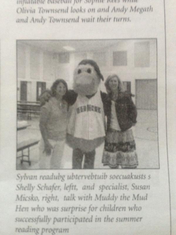 ToriMSchafer's tweet image. my mom thinks she&apos;s famous. Read the caption #editorprobs