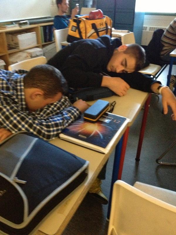 ShannonKearney's tweet photo. Successful math class @2_cmoore @Curtis0114 #bestfriends http://t.co/GK5kdDlF