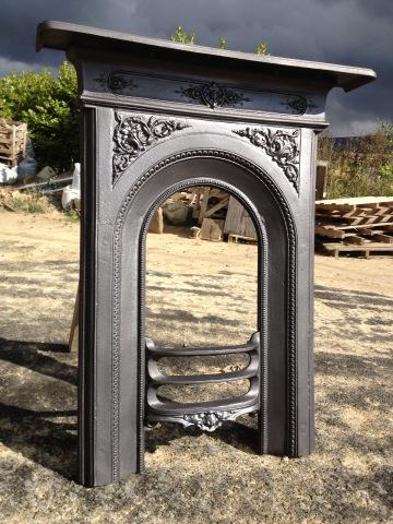 aquacleanuk's tweet photo. Victorian fireplace for sale £130 http://t.co/OxWaUlwd