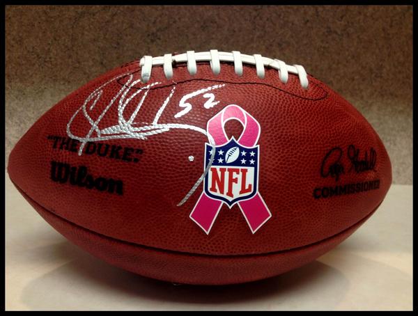 VikingsPromos's tweet image. RT this message for a chance to win an exclusive #nflpink game ball autographed by Chad Greenway! #Vikings