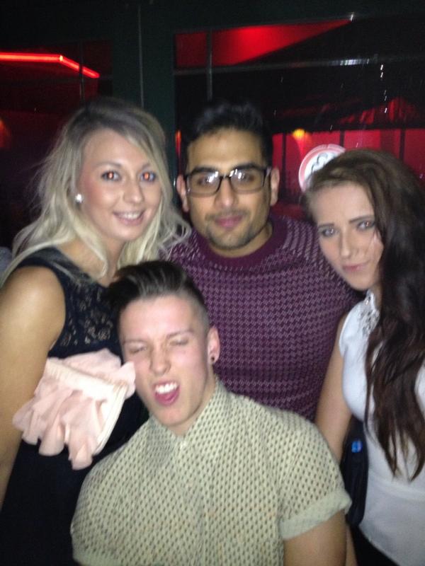 MattSozzy's tweet photo. @CherieHyett @Jaynekp @braddtaylorr http://t.co/bZftyUxU
