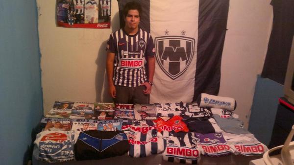 Rayados's tweet photo. @OzielAldair Soy #RayadoTwittero porque no es solo irle a un equipo, esto es un estilo de vida http://t.co/UOlrhkwC