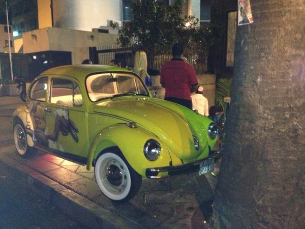 elteatrobar's tweet photo. #GarageZulia ... Entrada Libre ... Birras a 10 .... Última Rumba de la Semana ... Algo más ? http://t.co/XcKxf55U