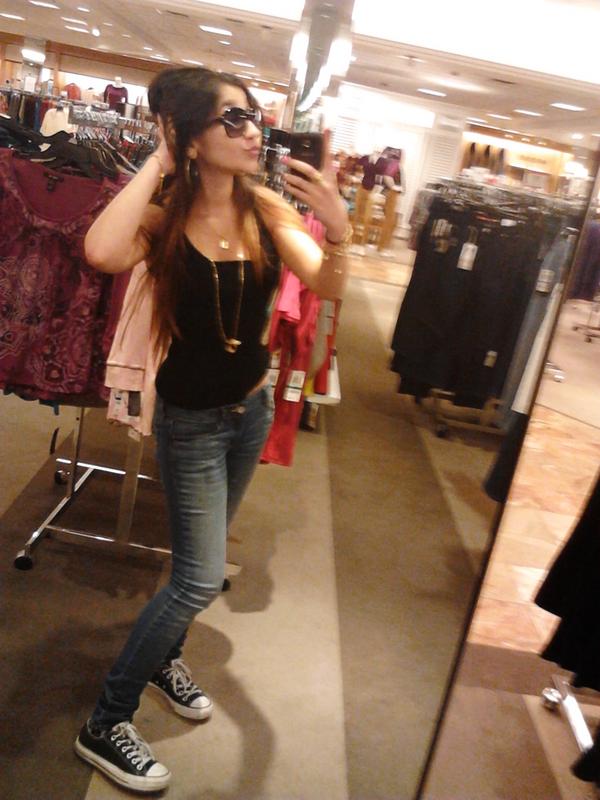 GabbyNicholas16's tweet photo. http://t.co/6jLssS2T
