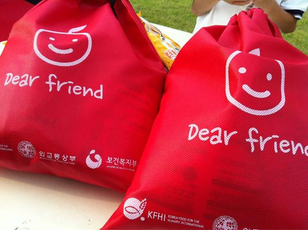 [Stop Hunger는 지금!] 따뜻한 가을 햇볕아래서 식량키트 제작이 한창입니다! 서울여대 학생들의 마음을 담아서 이번 STOP HUNGER 수혜국인 말라위, 탄자니아 등으로 보낼께요~!