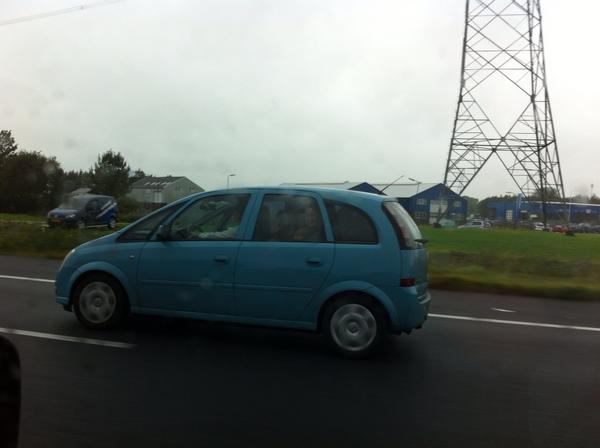 Zeer vreemde auto gespot @ A2