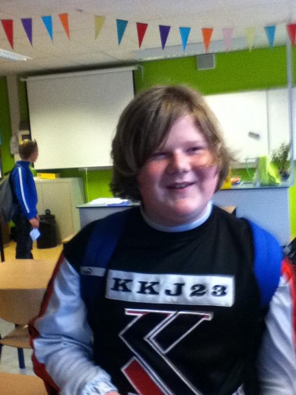 Mikevrooijen_'s tweet photo. MENSEN BIJ 3OOO RETWEETS GAAT @piotr2580 KAAL ! RT EN CITEER + PROMOOT DEZE TWEET - http://t.co/DjmkDNcK