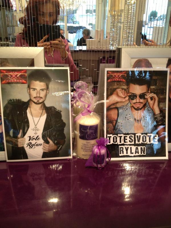 MissAmyChilds's tweet photo. #teamrylan xxx http://t.co/X17pA9Vp