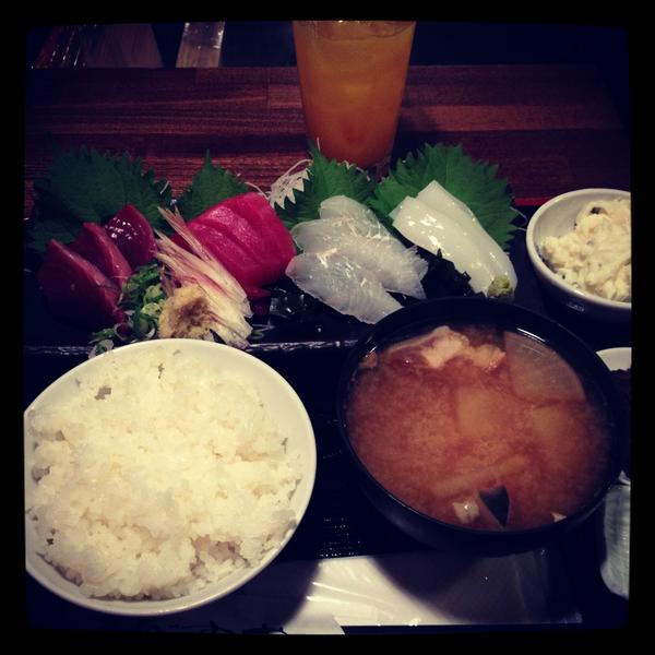 Dj Swing Dr Swing 美味すぎる 鮮魚えびすや 刺身盛り合わせ定食 千鳥町 大田区 グルメ Http T Co Nsqducv8