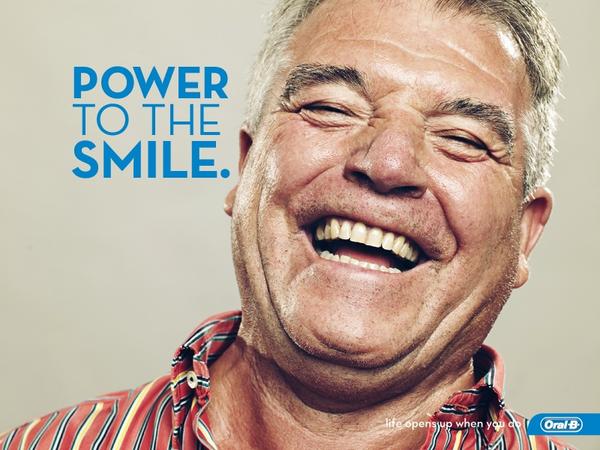 OralB's tweet photo. RT a Hooray - It’s World Smile Day! This should get you started. http://t.co/3qtBPhyJ