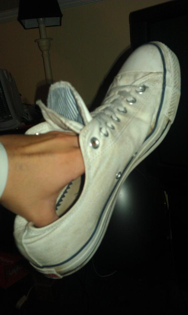 pearsemont's tweet image. @JeremyDixon104 want to swap ? #NotAShoe #AWayOfLife