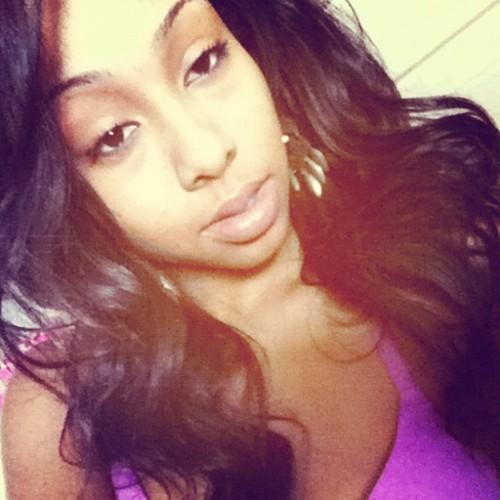 PureMaddess_'s tweet photo. my face tho lols http://t.co/zfnoctNt