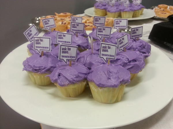 DreaMacLean's tweet photo. “@Bennie902: @TomAskForMore CUPCAKES. @TuxedoStan. Meet n' greet was a big success. http://t.co/u6G3bm1U” #halifax #voteHRM