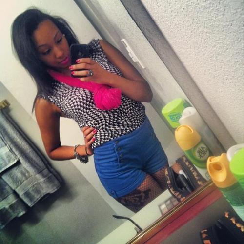 PureMaddess_'s tweet photo. My Swag life tho </3 http://t.co/isHJkSAt