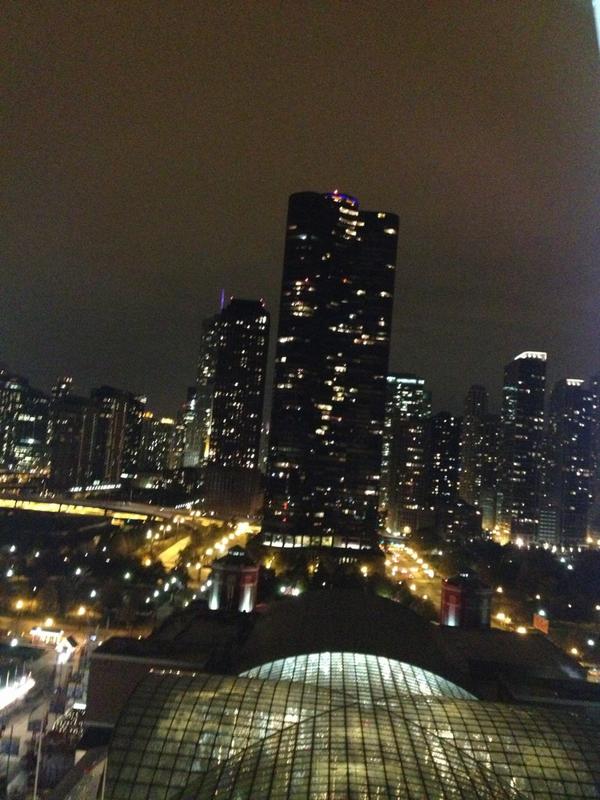 OPSDrRussell's tweet image. Top of the Ferris wheel @ Navy pier! #scaredofheights #Itsreallycold