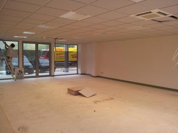 exabyte's tweet photo. Intussen in het nieuwe Exabyte kantoor.  De verhuis nadert... Meer fotos op http://t.co/UdgDomTg http://t.co/4klq7bLf