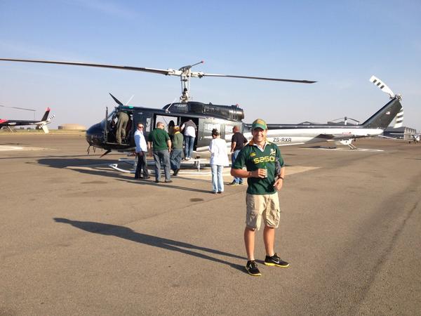 NicChappies's tweet photo. Our transport to soccer city:) #SAvsAllblacks http://t.co/kmLd7GVv