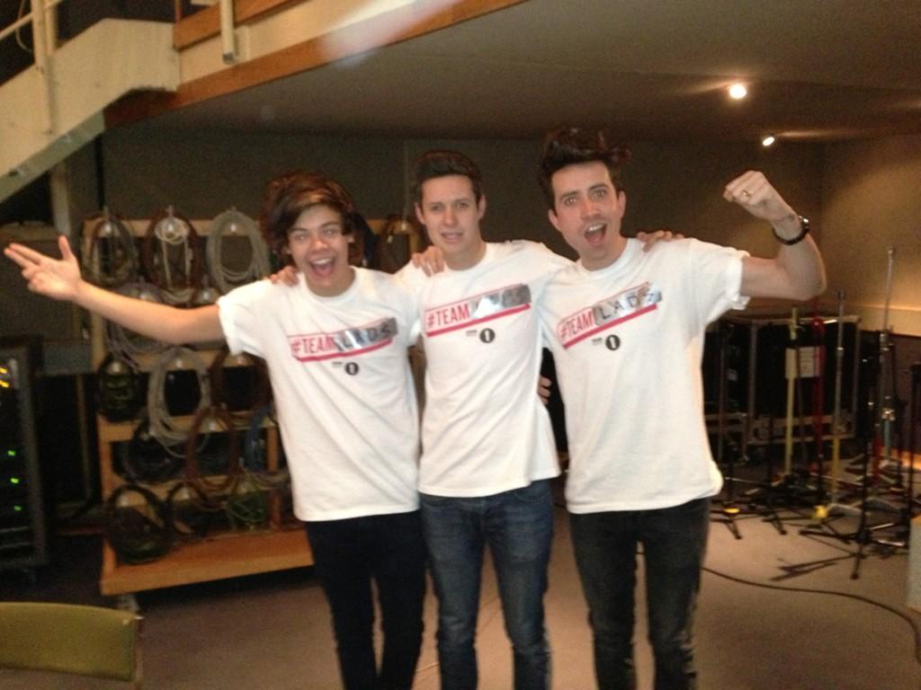 One Direction on Twitter "teamlads http//t.co/5ZnR2FrH"