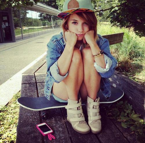 AzraAts tweet picture
