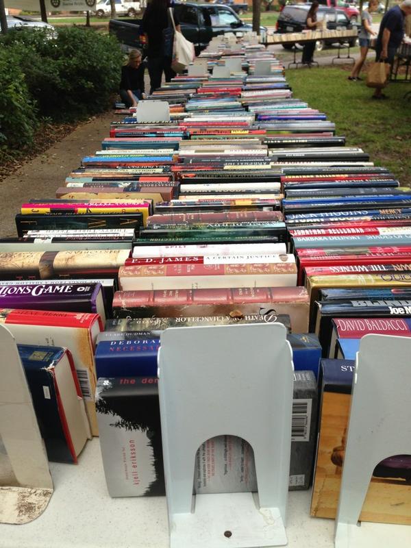 HeightsRotary's tweet photo. @HoustonHeights Rotary Book Sale going on now! 1302 heights blvd, 8a-2pm. All proceeds go to heights library. http://t.co/HTx20Fmd