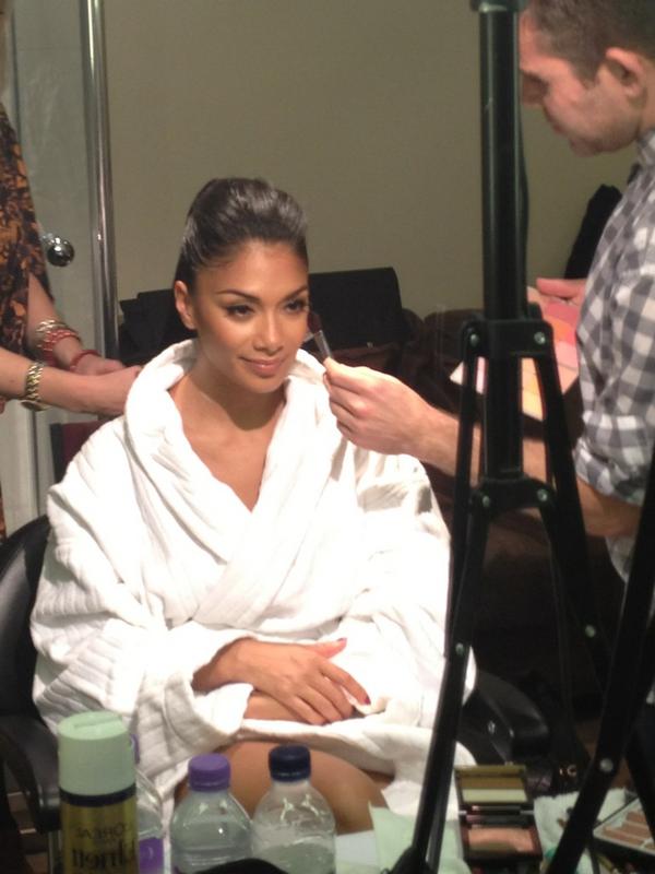 Show [Nicole Scherzinger] >> The X Factor [3] - Página 46 A4i3IPMCcAEmOcC