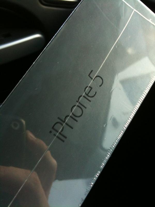 DaniePoolman's tweet photo. #iPhone5 little piece of gold! http://t.co/oZxDLKDW