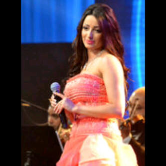 RaeSolenee's tweet photo. ياعيني يالاحمر http://t.co/DPaLr07i