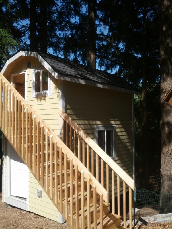 TimAustinLLC's tweet image. Shed/playhouse.