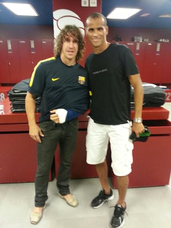 RIVALDOOFICIAL's tweet photo. Mi amigo @ Carles5puyol va a hacer falta en el partido de mañana contra el R.Madrid, espero que te recuperes pronto http://t.co/KpNPydz0