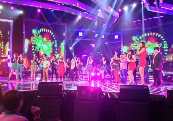 thexfactorphil's tweet photo. Our #XFactorTop12 singing the Iconic  "Bro, Ikaw Ang Star Ng Pasko" #XFactorPHWinner http://t.co/9pWGNx6N