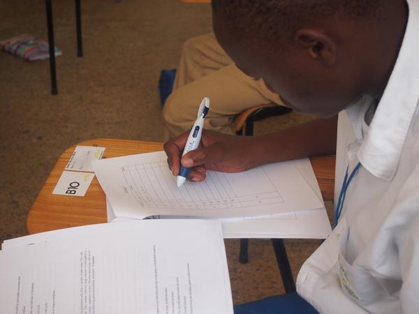 The final round of Science competition was held on last Saturday(6th October).