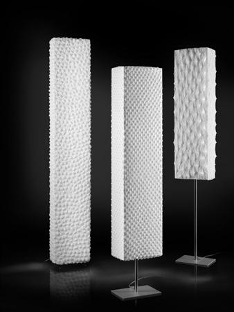 Edle Leuchten des japanischen Designers Hiroyuki Murase ( Suzusan ) sind auf der 5. Ways of Art® Lounge zu bewundern.