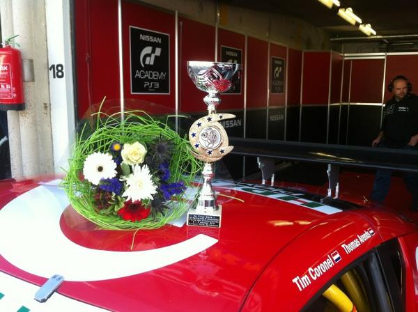 TimCoronel's tweet image. wie oh wie??“@TimCoronel_: Retweet dit bericht en maak kans op m'n trophy 3de plaats met GT4 Finalerace http://t.co/SDQ7DNge”