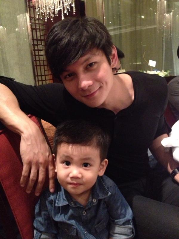 bryanchanlim's tweet photo. aki with the birthday celebrant @josephCmarco http://t.co/fs5djRFd