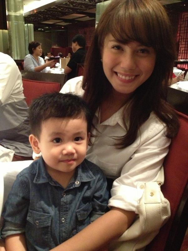 bryanchanlim's tweet photo. Aki’s date @JessyMendiola at @josephCmarco birthday dinner @mrfamous313 @kailim1 @benchtm http://t.co/tn6NxCU8