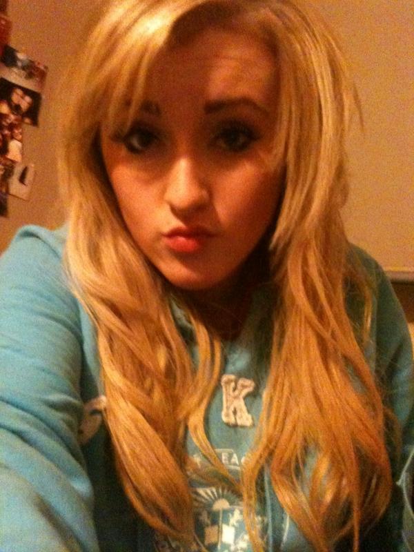 kaathrynstewart's tweet image. poserrrr! #highmaintenace