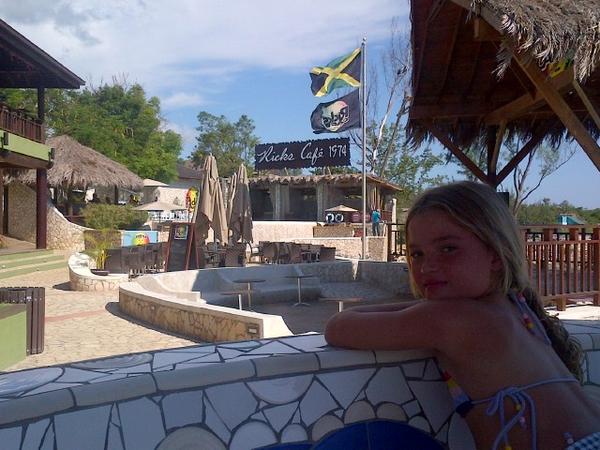 brownbudda's tweet photo. At Ricks Cafe with the family http://t.co/yHVvU85E