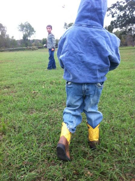 Bbeaverdds's tweet image. “@cainhorses: Yep I dressed myself http://t.co/0CHVFbs0”X-cross is back!!!