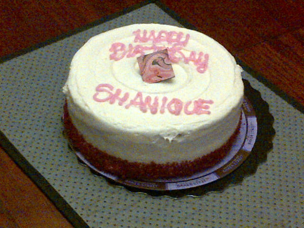 AkielFrancis's tweet image. My niece bday cake! Cheesecake wit icing! Can someone say #HeatAttack!? Lol #EatYourHeartOut
