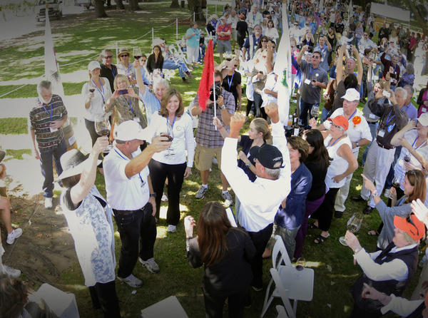 NVWineWave's tweet photo. It is official, US now holds the #GuinnessWorldRecord for the longest relay #wine toast. http://t.co/TbmKojGL http://t.co/1j6ONNp4