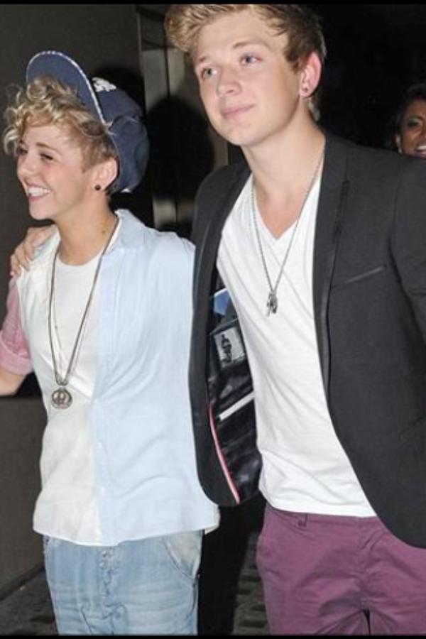 MK1StateOfMind's tweet image. Omg district3's greg and charlie!!! So jeliouse if greg!!!! Shes amazing &amp;lt;3 #MK1family #braaah #yesdat